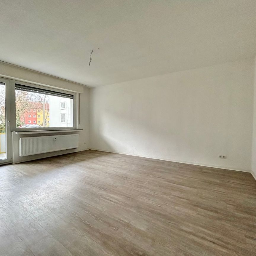 Schöne 3,5-Zimmerwohnung mit Tageslichtbad - Foto 1