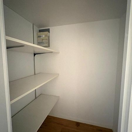 Charmante 3.5-Wohnung im 17. OG- Balkon mit Weitsicht Richtung Basel - Photo 1