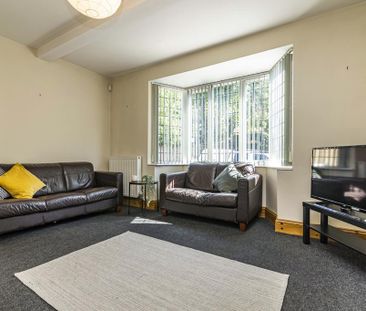 8 bedroom house to rent - Photo 2