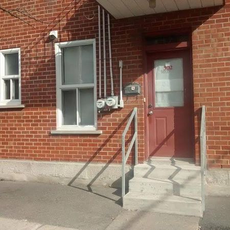 CESSATION-Rosemont-Petite-Patrie Mignon 3 1/2 rénové à côté du Marché J-Talon - Photo 4