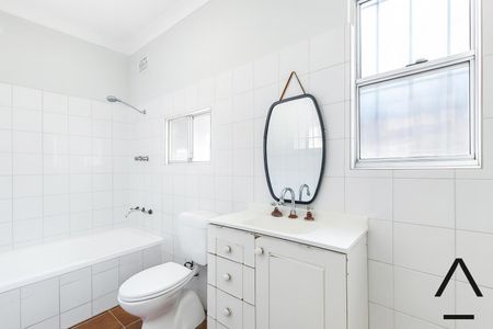 107 Chapel Street, Marrickville NSW 2204 - House For Rent | Domain - Photo 3