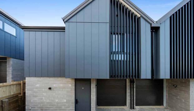 Beautiful & Brand new - 4 bedroom only $780! - Photo 1