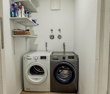 3,5-Zimmer Wohnung mit Weitblick, Balkon & zwei Tiefgaragenplätze - Foto 1