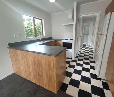 Birkdale, 2 BEDROOMS - Photo 2