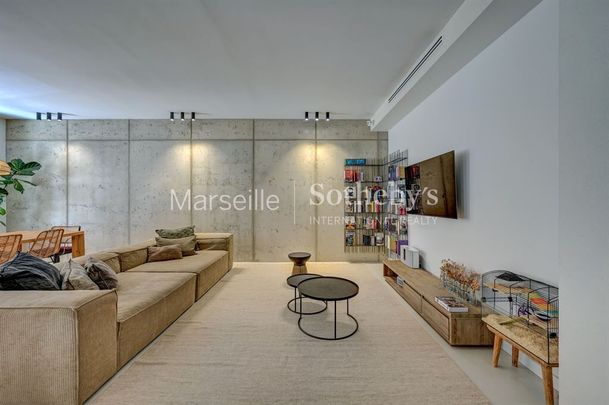 Appartement 6 pièces 201m2 MARSEILLE 8EME 4 500 euros - Photo 1