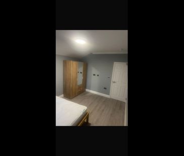 Room in a Shared House, Harrowdene Road, BS4 - Photo 5