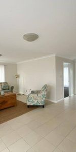 FULLY FURNISHED COASTAL LIVING IN BEAUTIFUL MANNING POINT - Photo 3