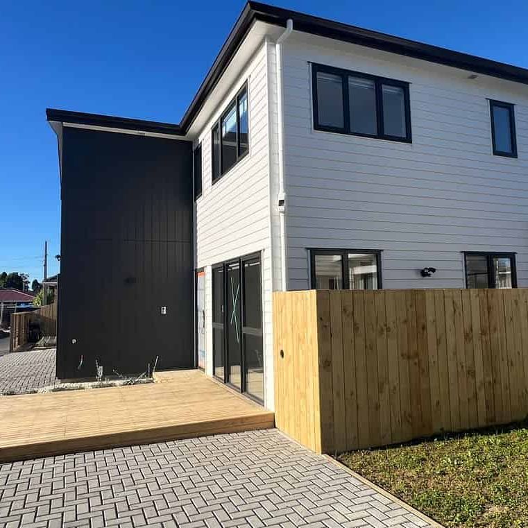 Stunning 4BR New Build in Papatoetoe! - Photo 1