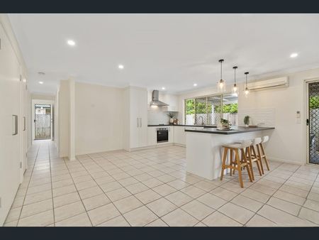 39 Brickfield Road, Aspley, QLD 4034 - Photo 2