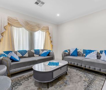 Lovely Four Bedroom Home - Photo 1