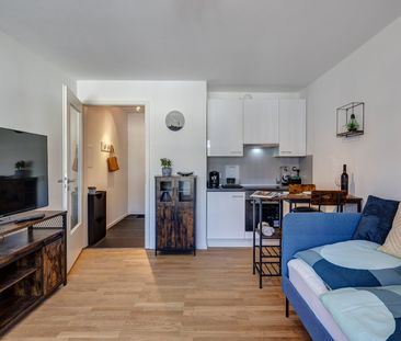 Stunning 1-room apartment with loggia for rent - Photo 6