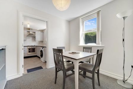 2 bedroom apartment to rent - Photo 4