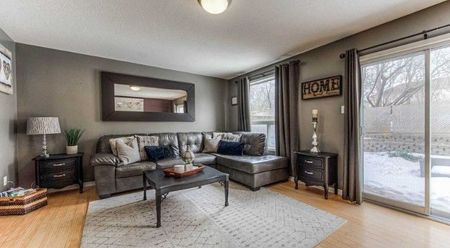 For Lease - 35 Critcher Avenue, Cambridge, Ontario - Photo 2