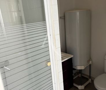 Location Appartement 1 pièce 26m² - Photo 2