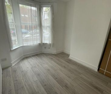 3 bedroom house to rent - Photo 3