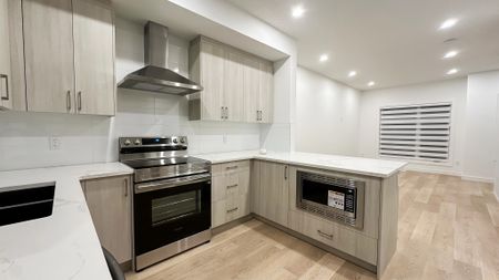 Brand New 2 Bed Townhouse In Mahogany – Lake Access & Modern Luxury. - Photo 5