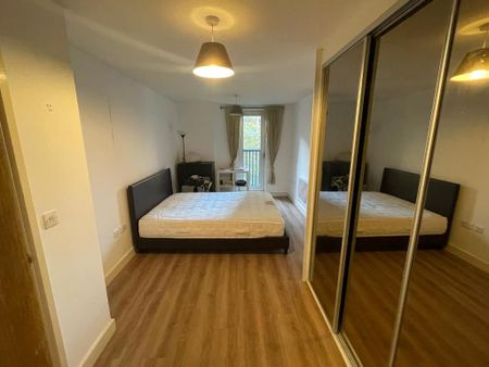 2 bedroom flat to rent - Photo 5