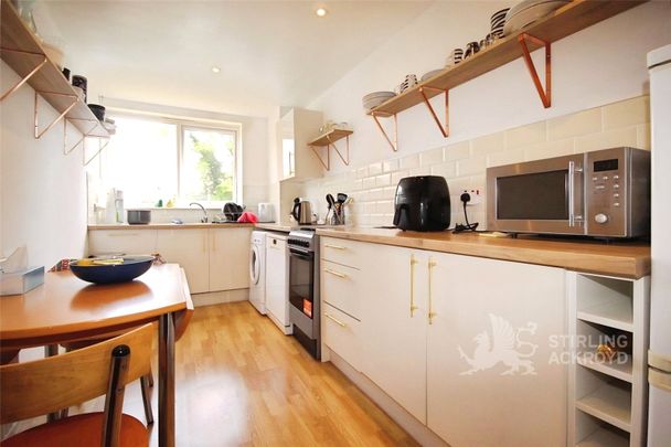 Albury Road, Guildford, Surrey, GU1 2BZ - Photo 1