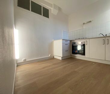 A LOUER – Appartement T3, AU COEUR du Centre Ville de Quimper, 76 m... - Photo 6