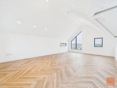 4 bedroom detached house to rent - Photo 2