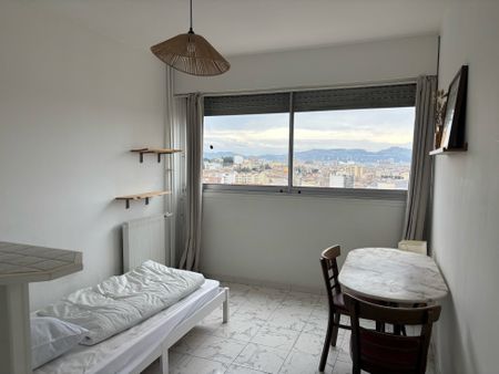 Location Studio meublé 17m² Marseille CHARTREUX 13004 - Photo 2