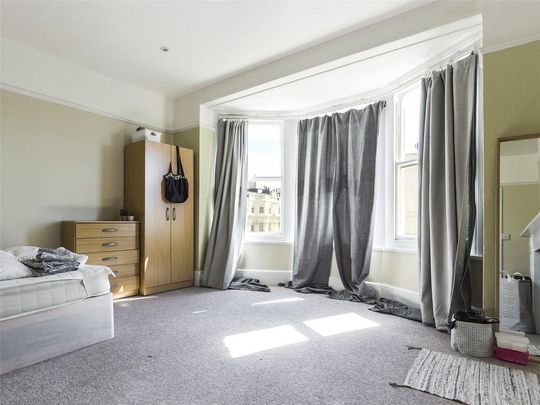 4 bedroom apartment to rent - Photo 1