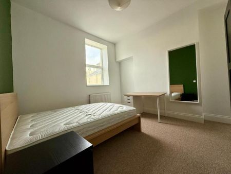 6 bedroom house to rent - Photo 4