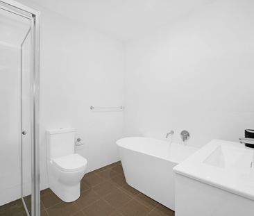 One Bedroom Apartment Plus Study in Ideal Location - Photo 1