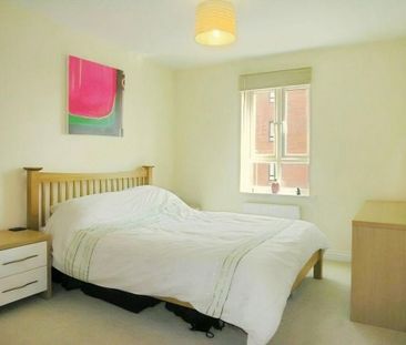 2 bedroom flat to rent - Photo 3
