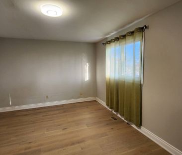 For Lease - 200 Forsyth Road Unit# Upper, Newmarket, Ontario - Photo 5