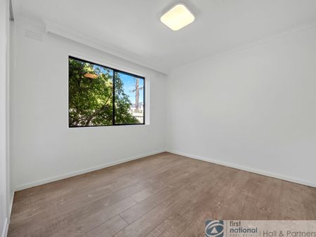 Unparalleled in quality and location - Photo 3