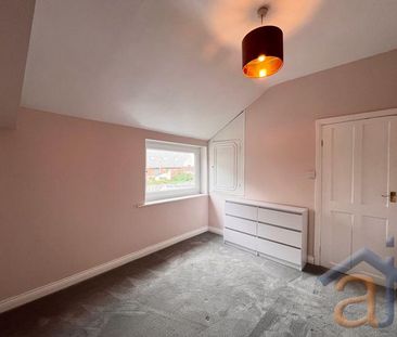 2 bedroom semi-detached house to rent - Photo 5