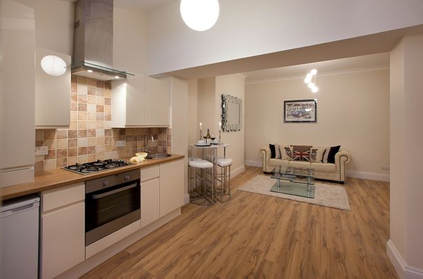 1 Bed Flat, Campbell Road, E3 - Photo 1