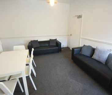 5 bedroom maisonette to rent - Photo 1