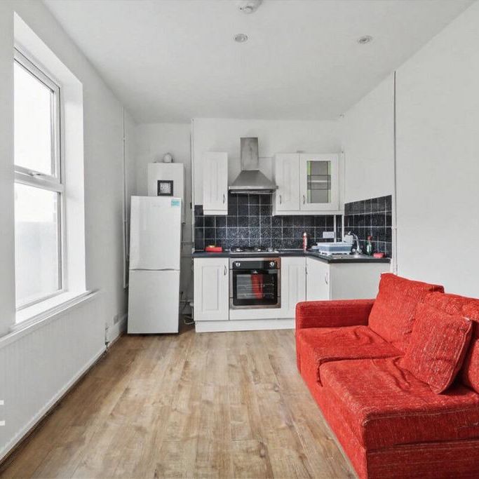 1 bedroom flat to rent - Photo 1