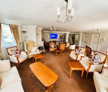 2 bedroom retirement property to rent - Photo 3