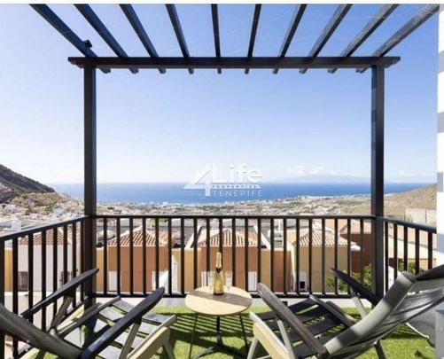 Luxury Villa for rent in Costa Adeje, Spain - Photo 1