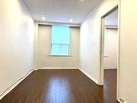 For Lease - 660 1/2 Bloor Street, Toronto, Ontario - Photo 4