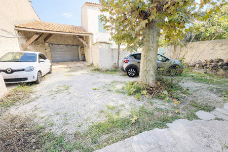 Location Appartement 4 pièces 93m² MARSEILLE 12ème - Photo 5