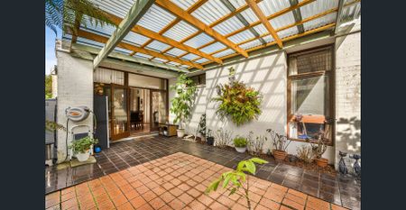 Spacious Family Home in Strathmore Village- *ONE WEEK FREE RENT (Conditions apply*)* - Photo 2