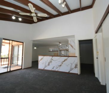 Coastal Beach Living! - Photo 3