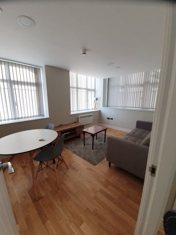 1 Bed Flat, Mason Street, M4 - Photo 2
