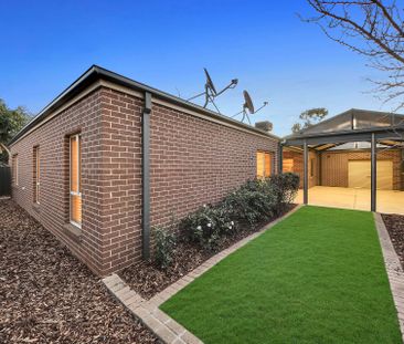 6 Eltham Parade, - Photo 5