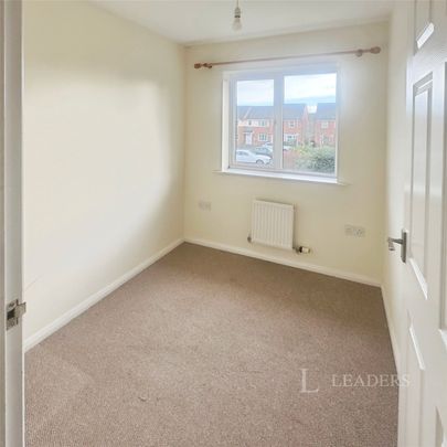 3 bedroom property to rent Trinity Street, Loughborough, LE11 - Photo 1