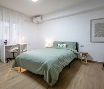 Carrer dels Germans Villalonga, Valencia, Valencian Community 46020 - Photo 5