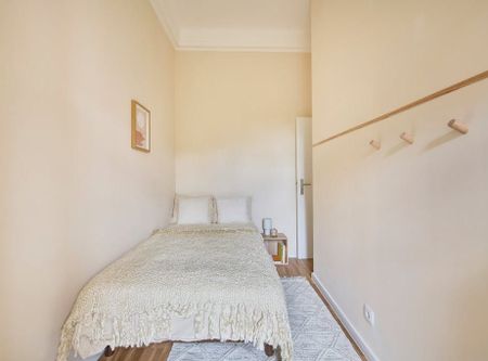 Alameda Dom Afonso Henriques, Lisbon, Lisbon 1000-252 - Photo 5