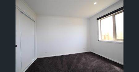 Low Maintenance Home - Photo 2