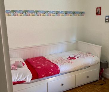 Bel appartement 5 pièces dans un environnement calme - Photo 4