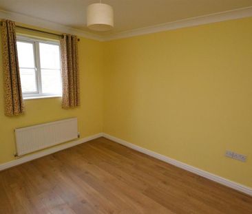 3 bedroom detached house to rent - Photo 3