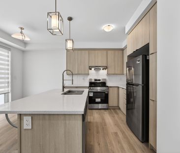 For Lease - 18 Ivory Road, Barrie, Ontario - Photo 5